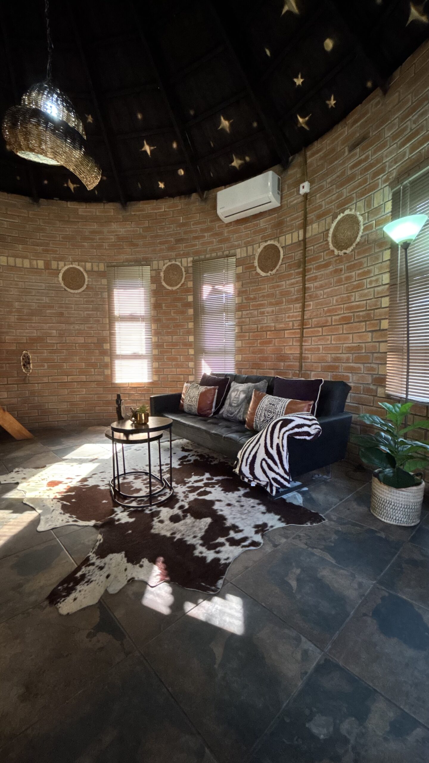 IMG_8629 Pula Room — Matshwane Self-Catering Apartments - Image 9