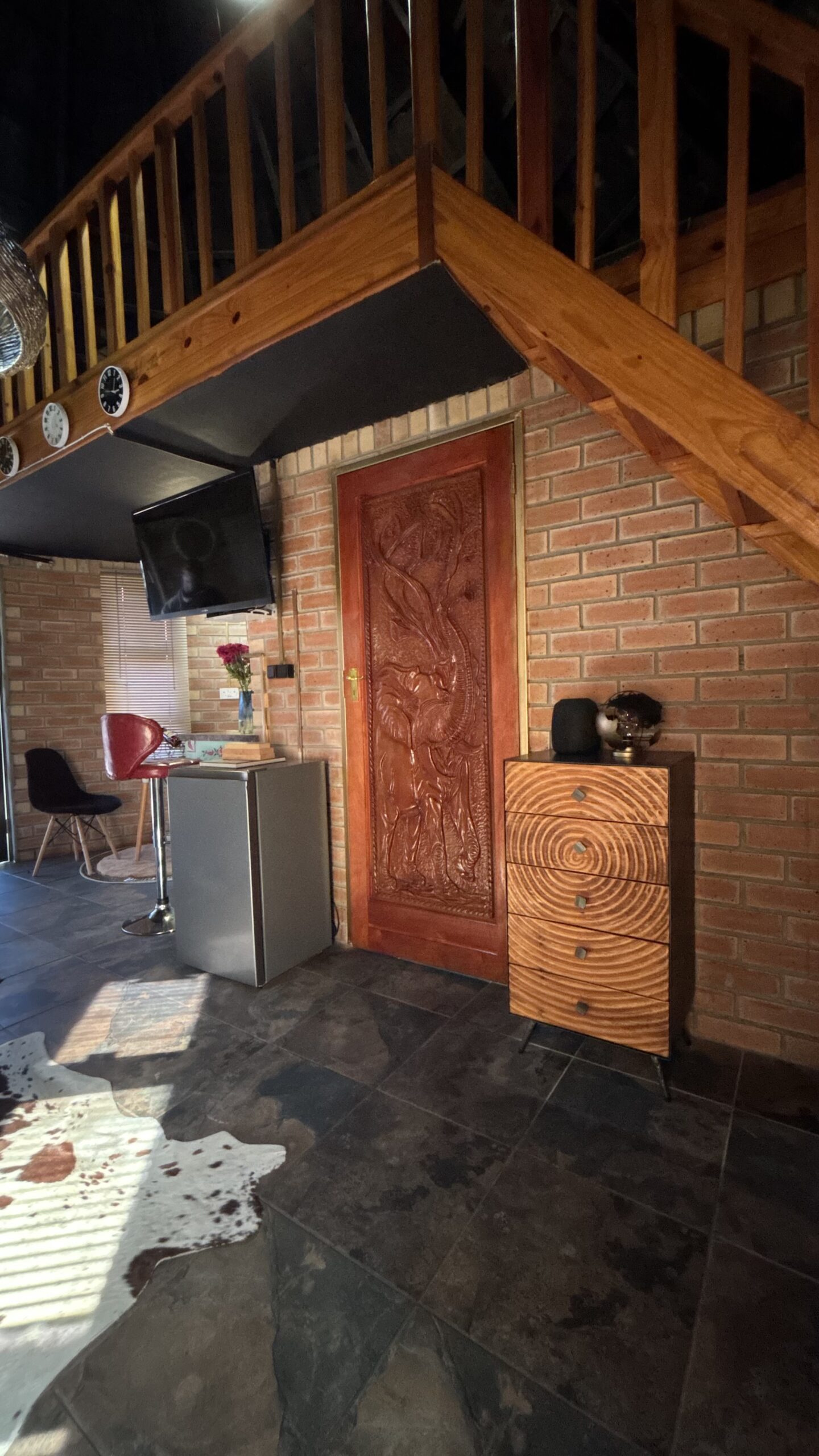 IMG_8634 Pula Room — Matshwane Self-Catering Apartments - Image 12