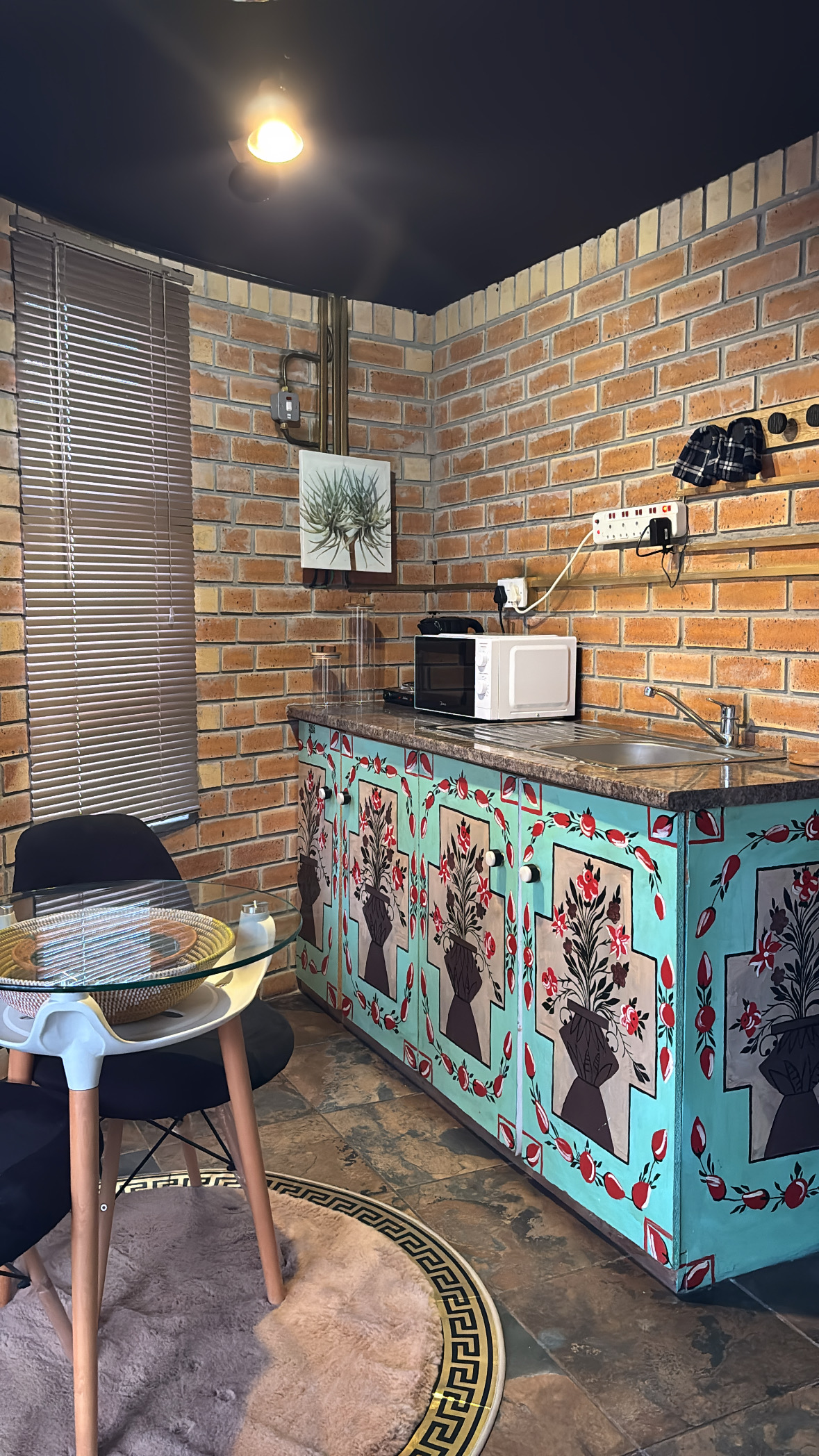 3E3EED1A-8B35-4C05-9278-1C4F413490E0 Pula Room — Matshwane Self-Catering Apartments - Image 10